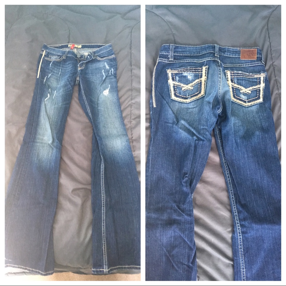 Buckle jeans